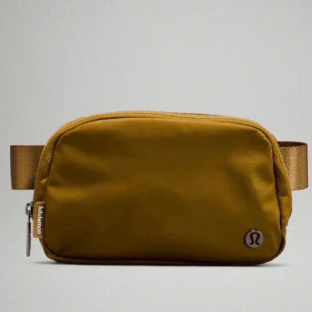 BNWT Lululemon Burnt Caramel Brown Everywhere Belt Bag New With Tags EBB